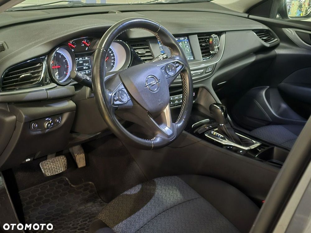 Opel Insignia - 11