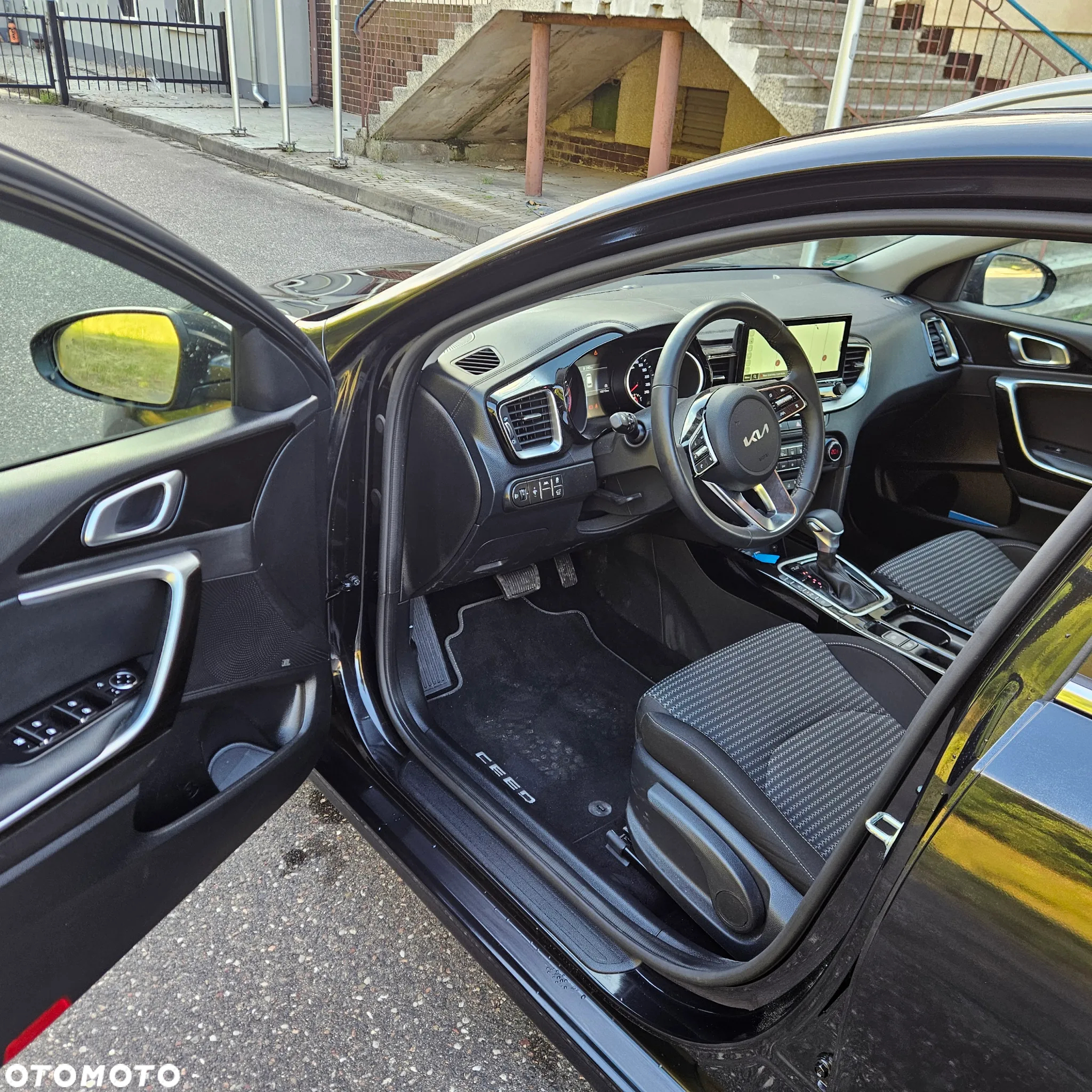 Kia Ceed SW 1.5 T-GDI DCT7 OPF Vision - 11