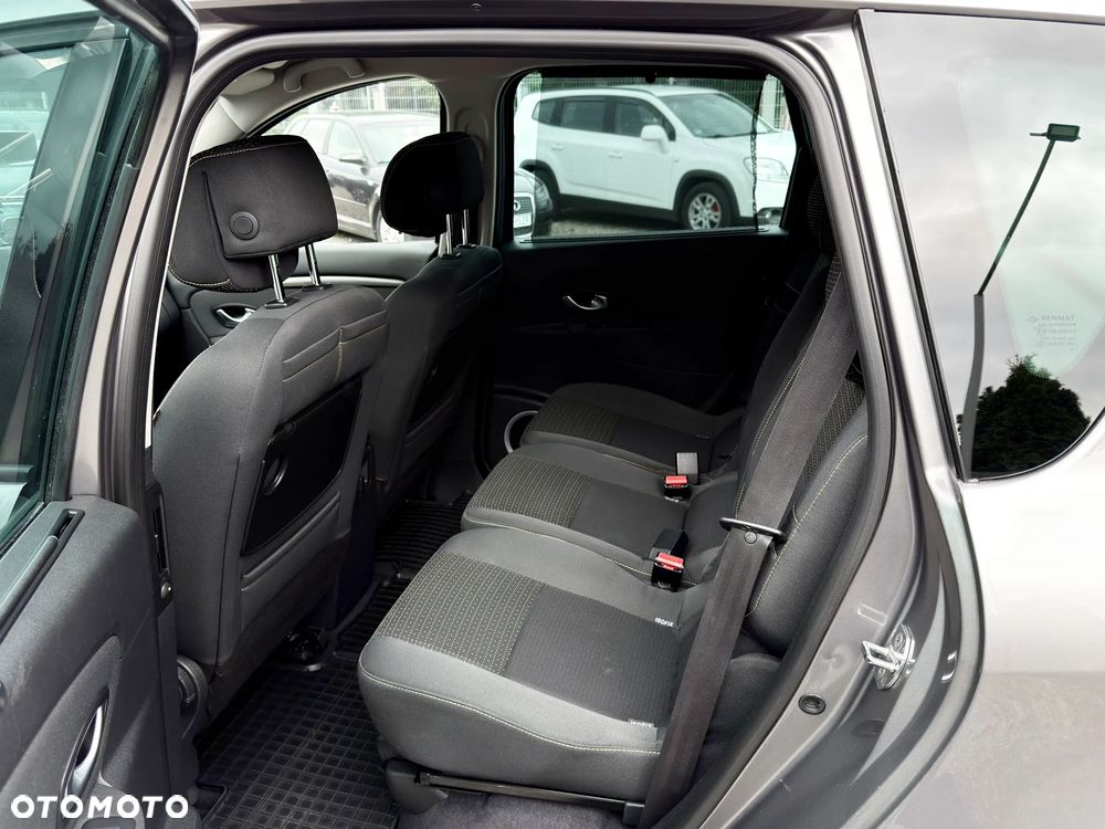 Renault Scenic 1.6 16V Expression - 9