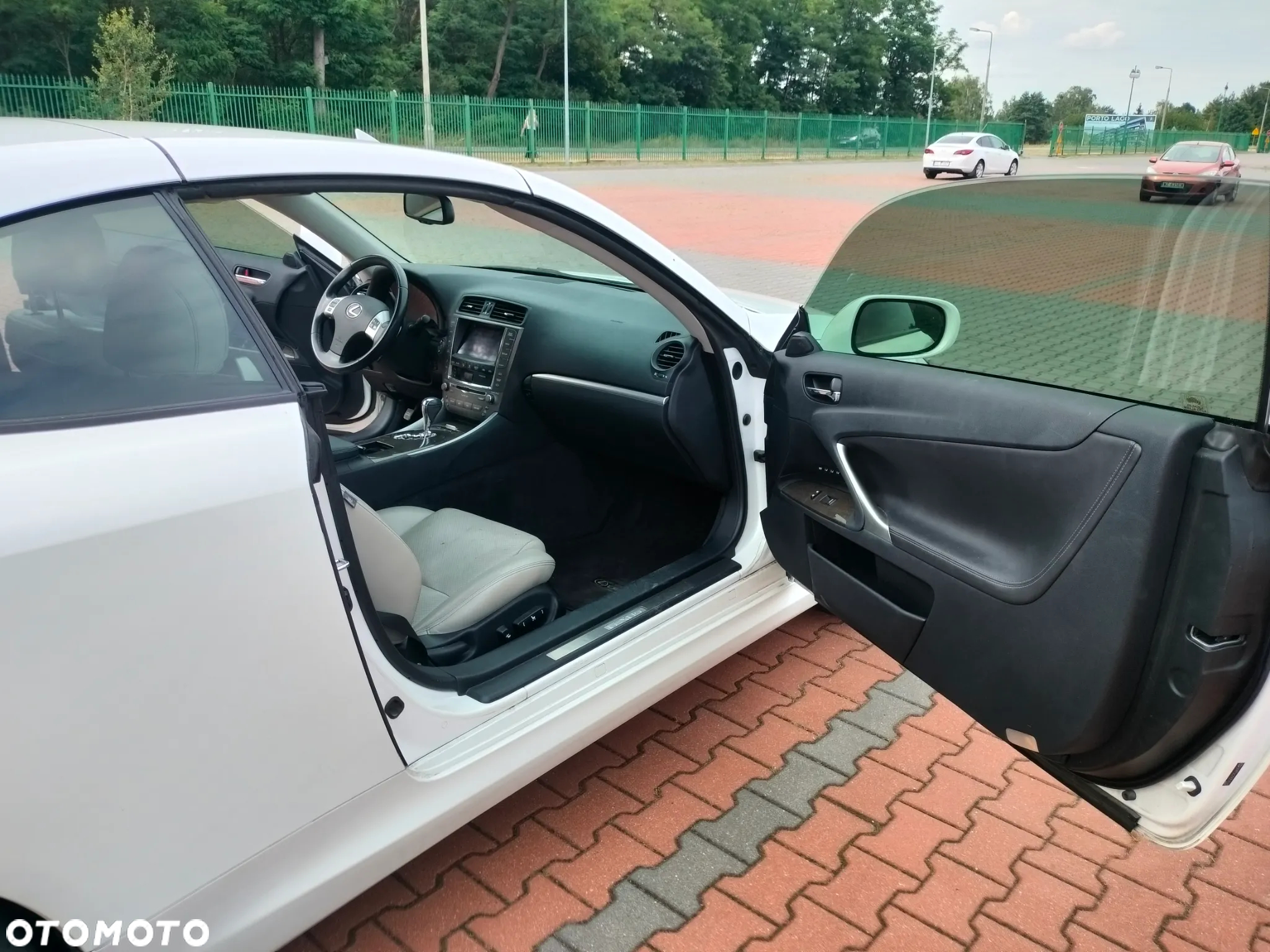 Lexus IS - 11