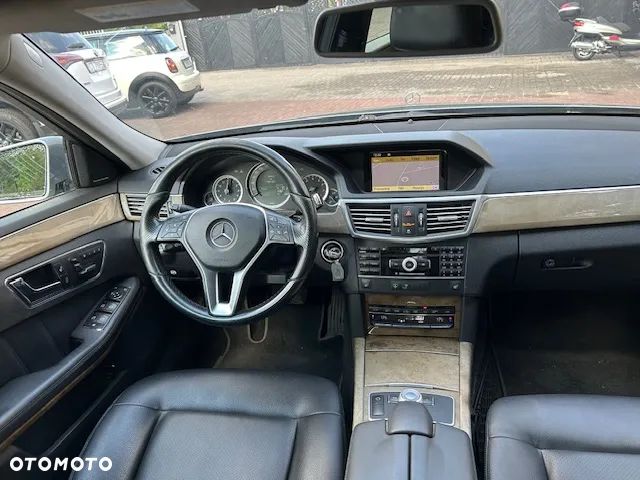 Mercedes-Benz Klasa E 350 4Matic 7G-TRONIC Avantgarde - 16