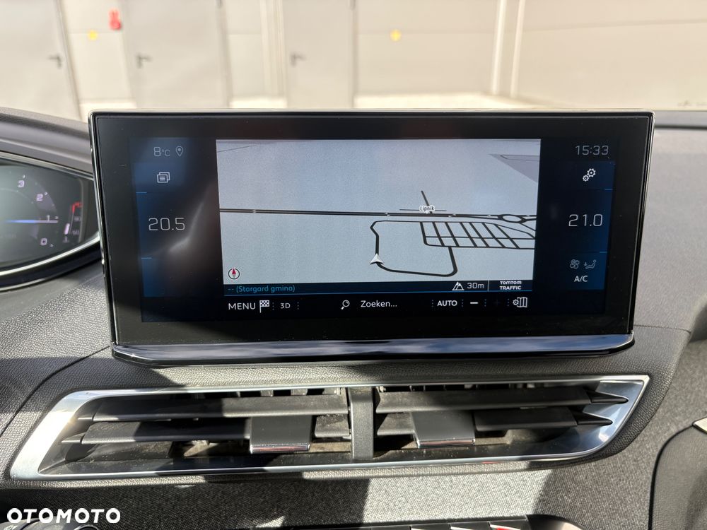 Peugeot 3008 PureTech 130 Stop & Start GPF EAT8 Allure - 22