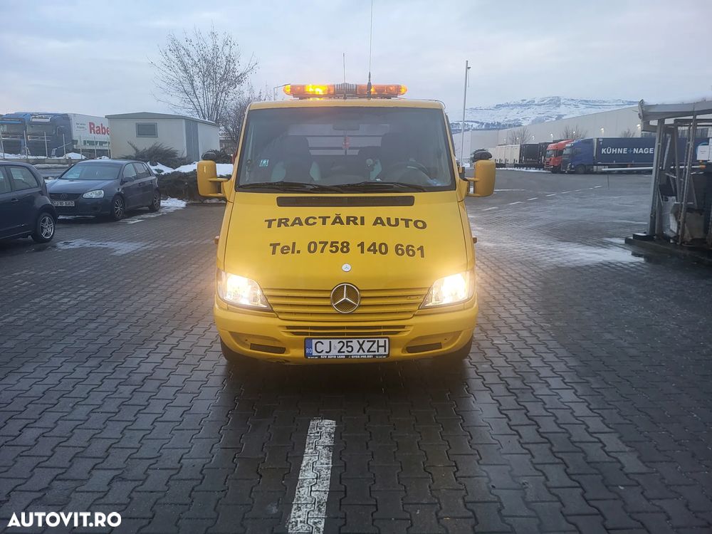 Mercedes-Benz Sprinter - 1