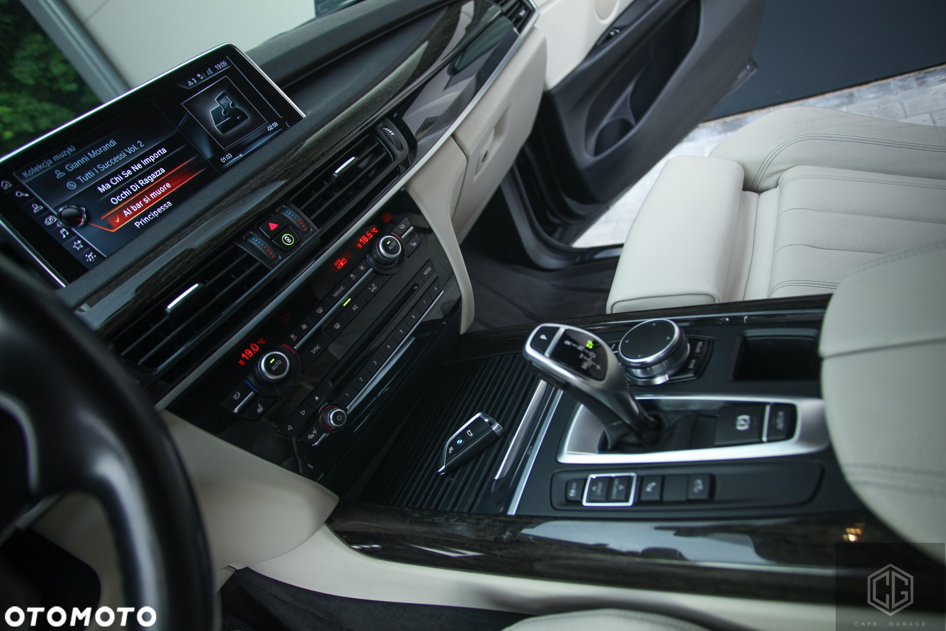 BMW X5 xDrive25d - 22