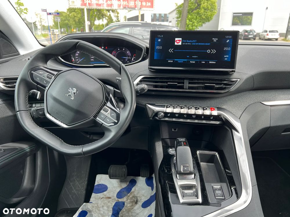 Peugeot 3008 1.5 BlueHDi Allure Pack S&S EAT8 - 26