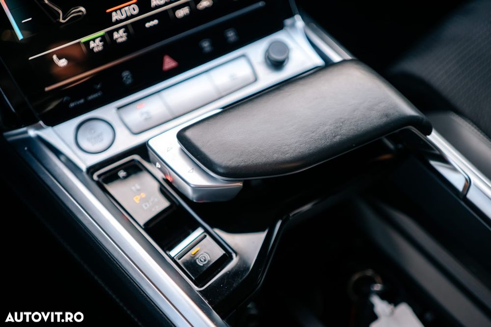 Audi e-tron - 16