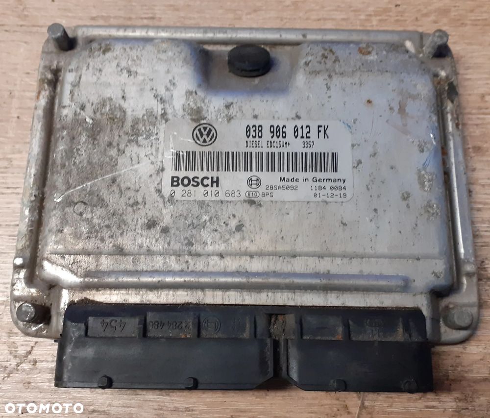 Sterownik KOMPUTER SILNIKA ECU SEAT LEON I - 1