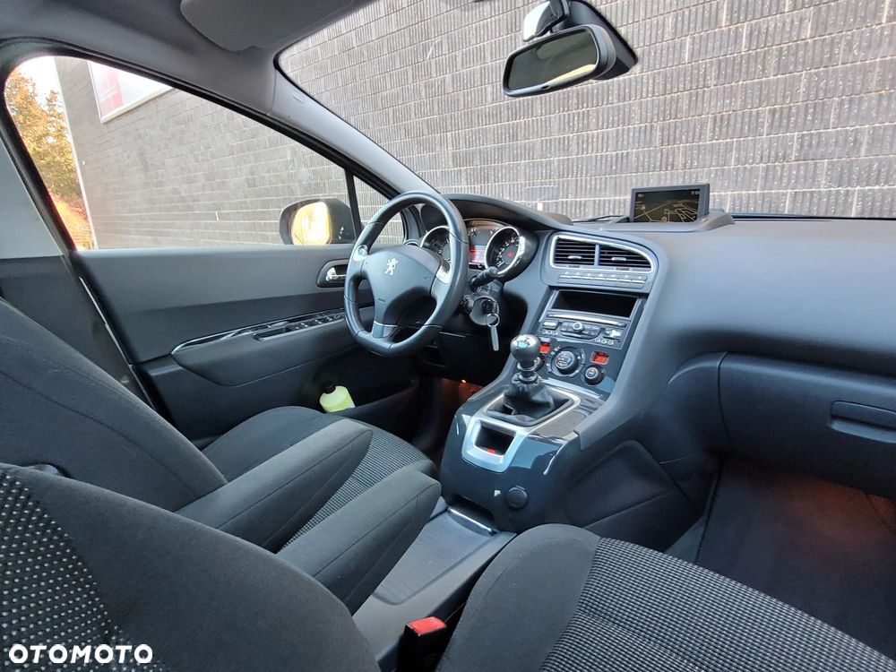 Peugeot 5008 BlueHDi 150 Allure - 30