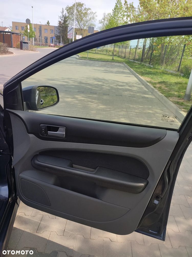 Ford Focus - 20