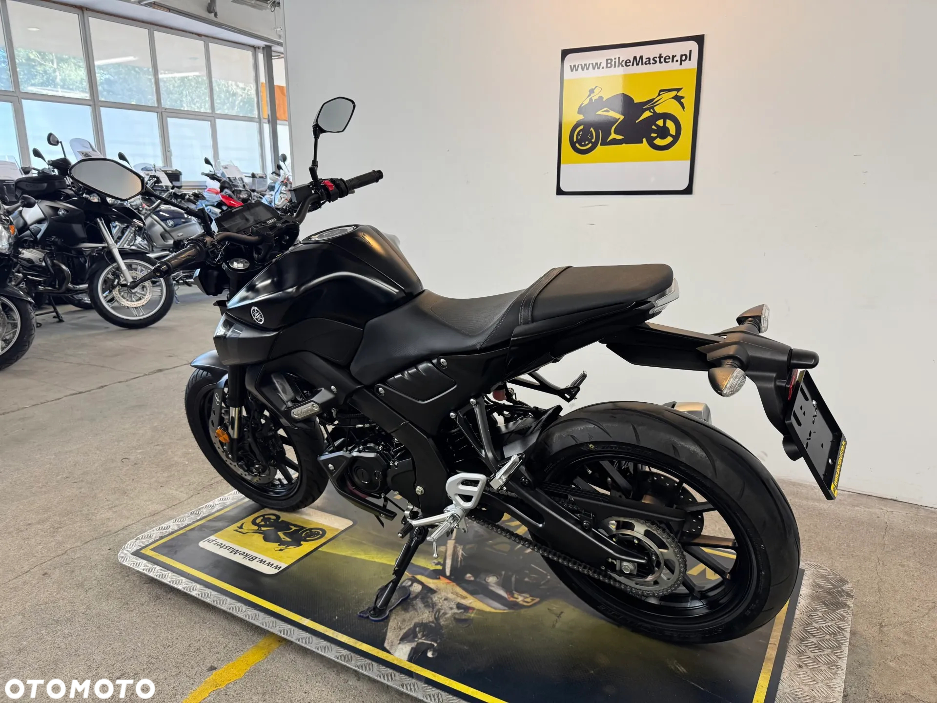 Yamaha MT - 6
