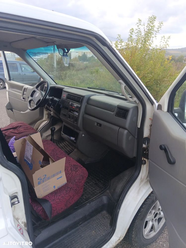 Volkswagen Transporter - 4