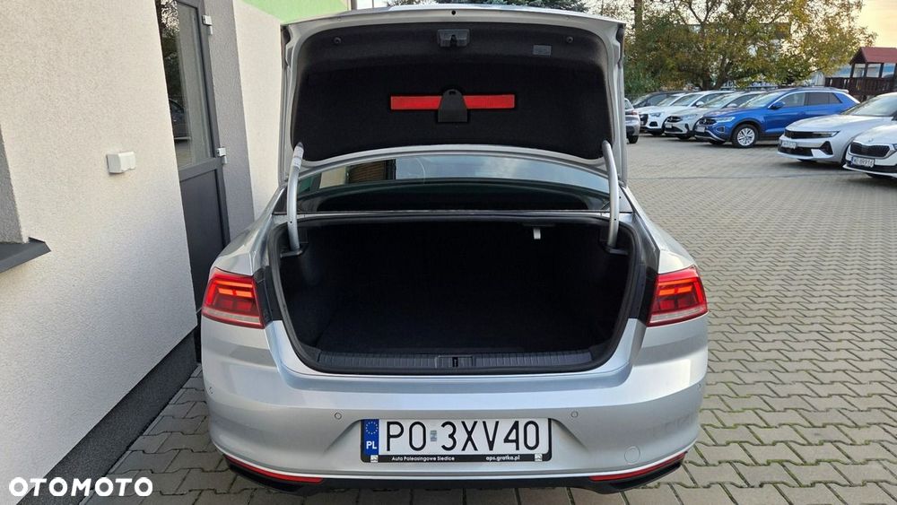 Volkswagen Passat 2.0 TDI EVO Essence - 22