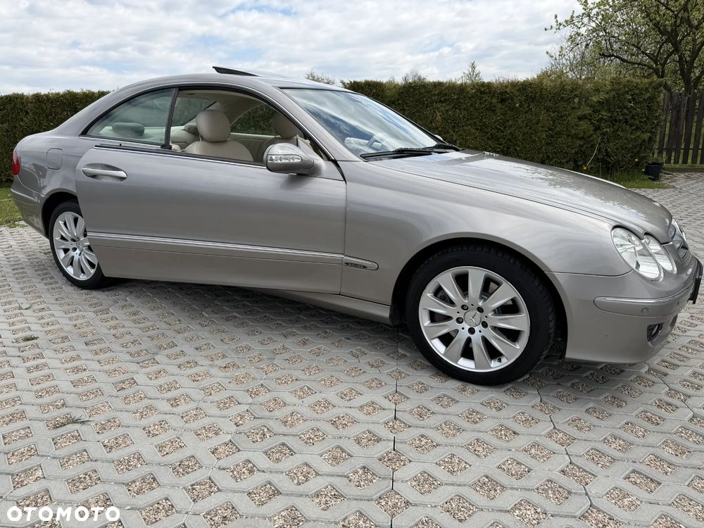 Mercedes-Benz CLK 320 CDI 7G-TRONIC Elegance - 10