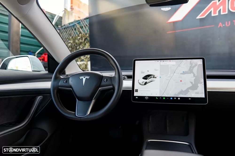 Tesla Model 3 - 37