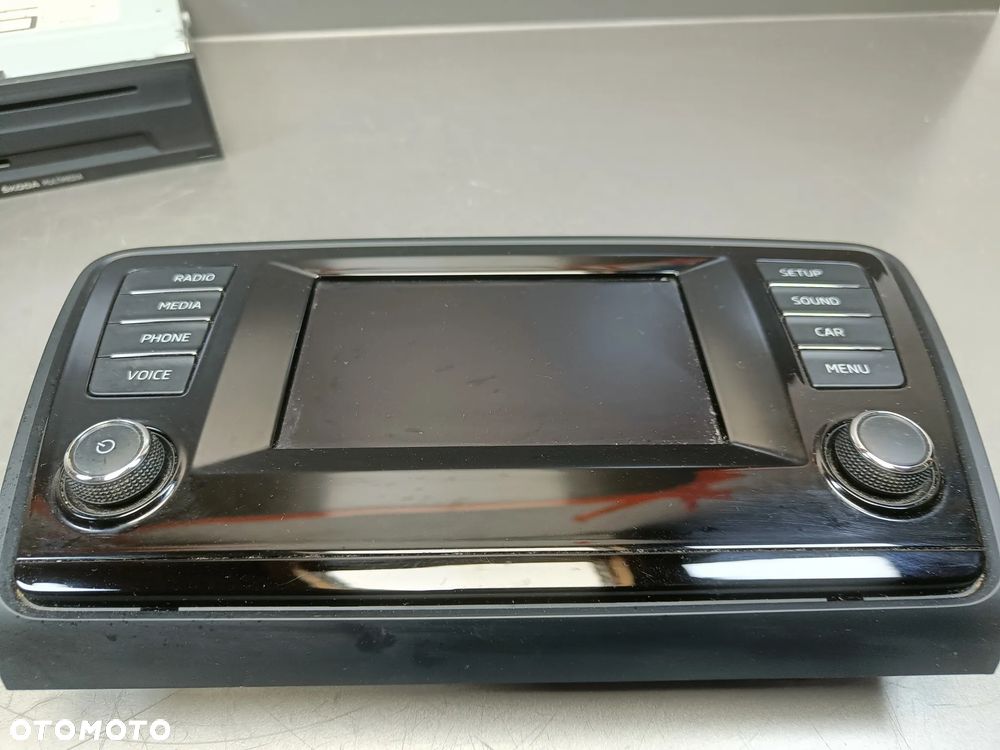 Radio Ekran Skoda Octavia 3 III Czytnik Multimediów Wyświetlacz 5E0919605B 5E0035842A - 7
