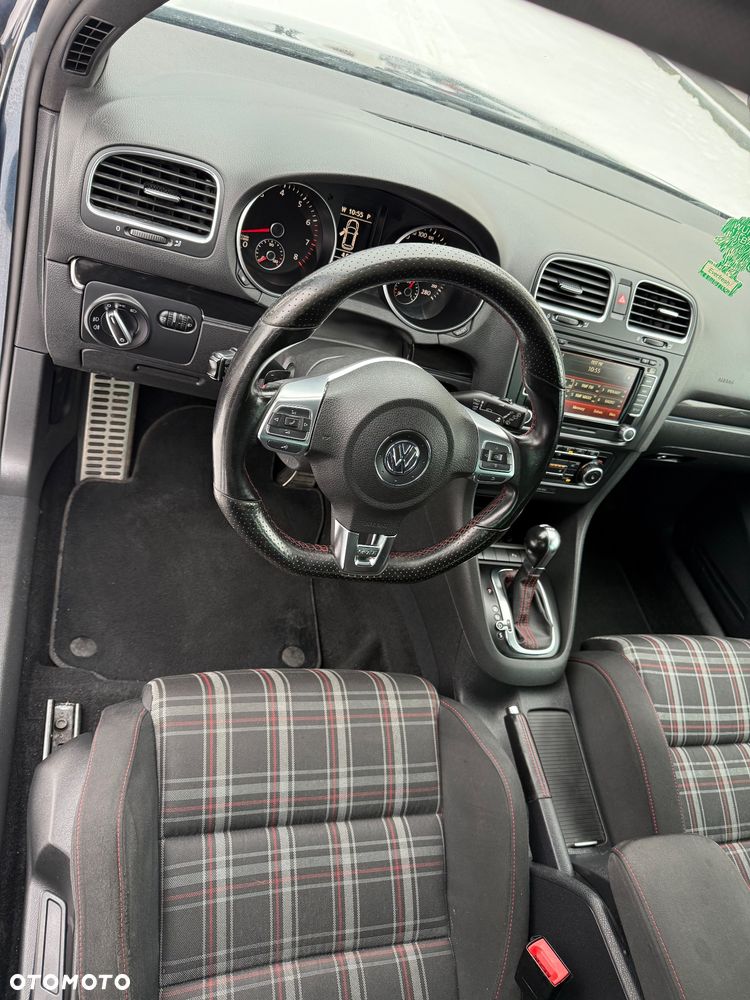 Volkswagen Golf 2.0 GTI DSG - 10