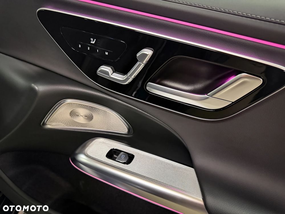 Mercedes-Benz Klasa E 220 d mHEV 4-Matic Exclusive 9G-Tronic - 19