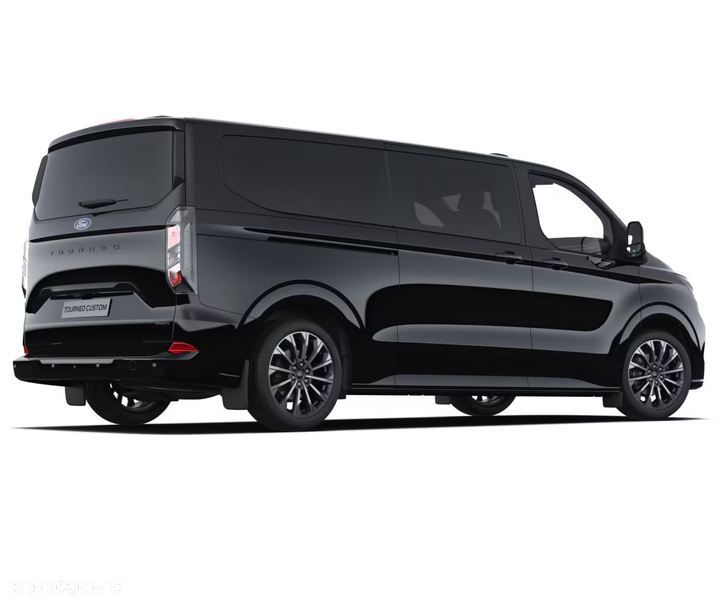 Ford Tourneo Custom - 2