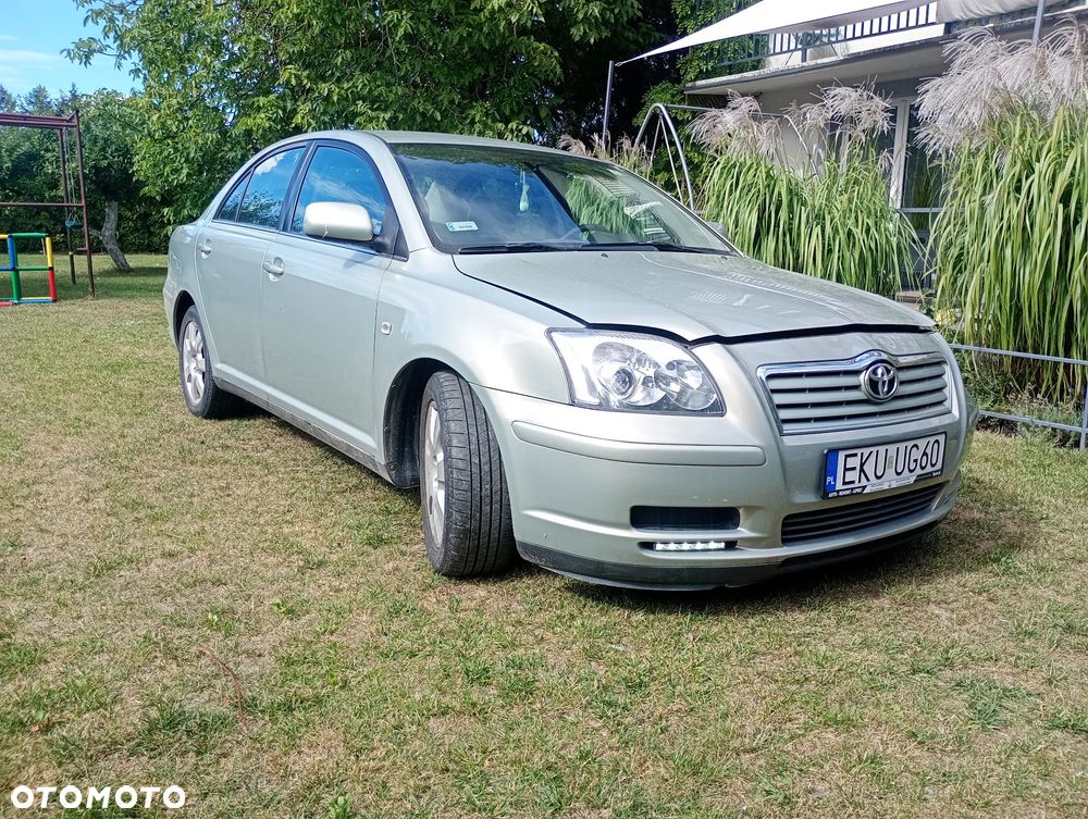 Toyota Avensis 1.6 VVT-i Terra - 3