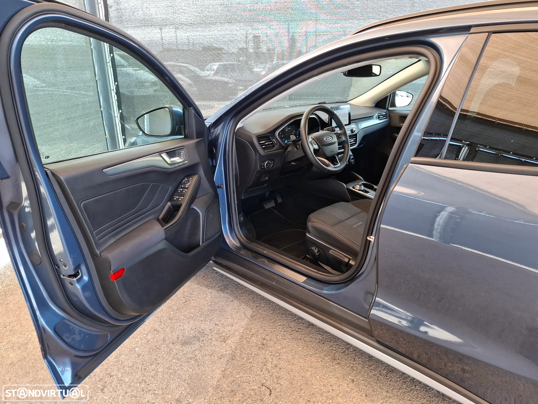 Ford Focus 1.0 EcoBoost Active X Aut. - 16