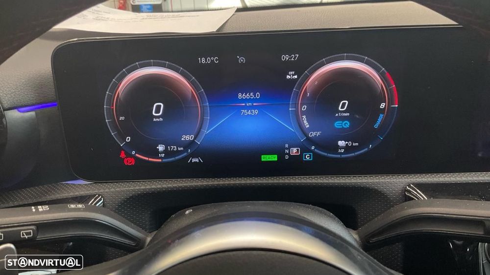 Mercedes-Benz A 250 e 8G-DCT AMG Line - 3