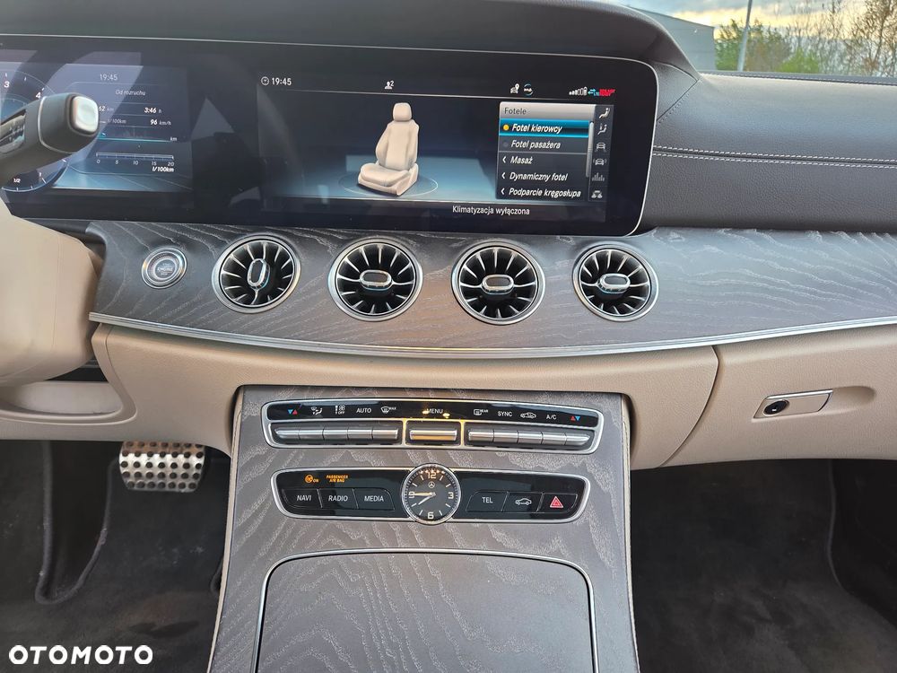 Mercedes-Benz CLS - 14
