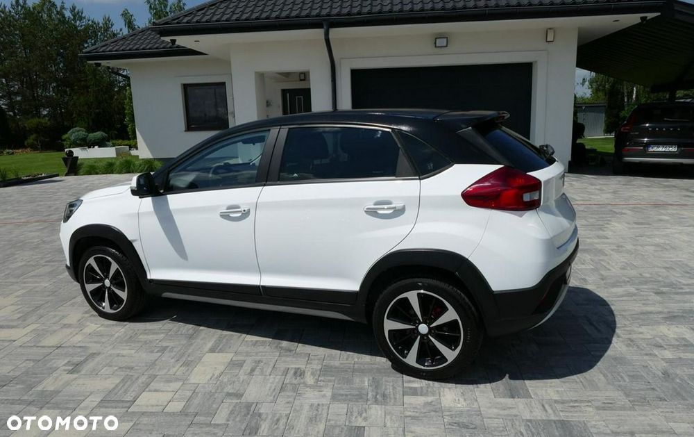 Volkswagen T-Roc - 12