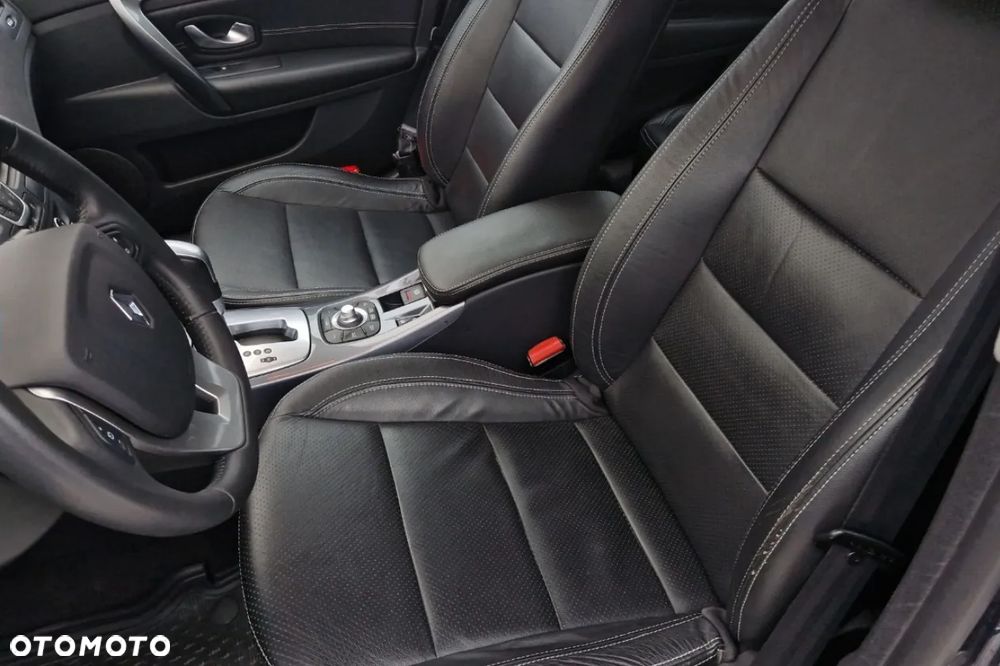 Renault Laguna 3.0 dCi V6 FAP Initiale - 10