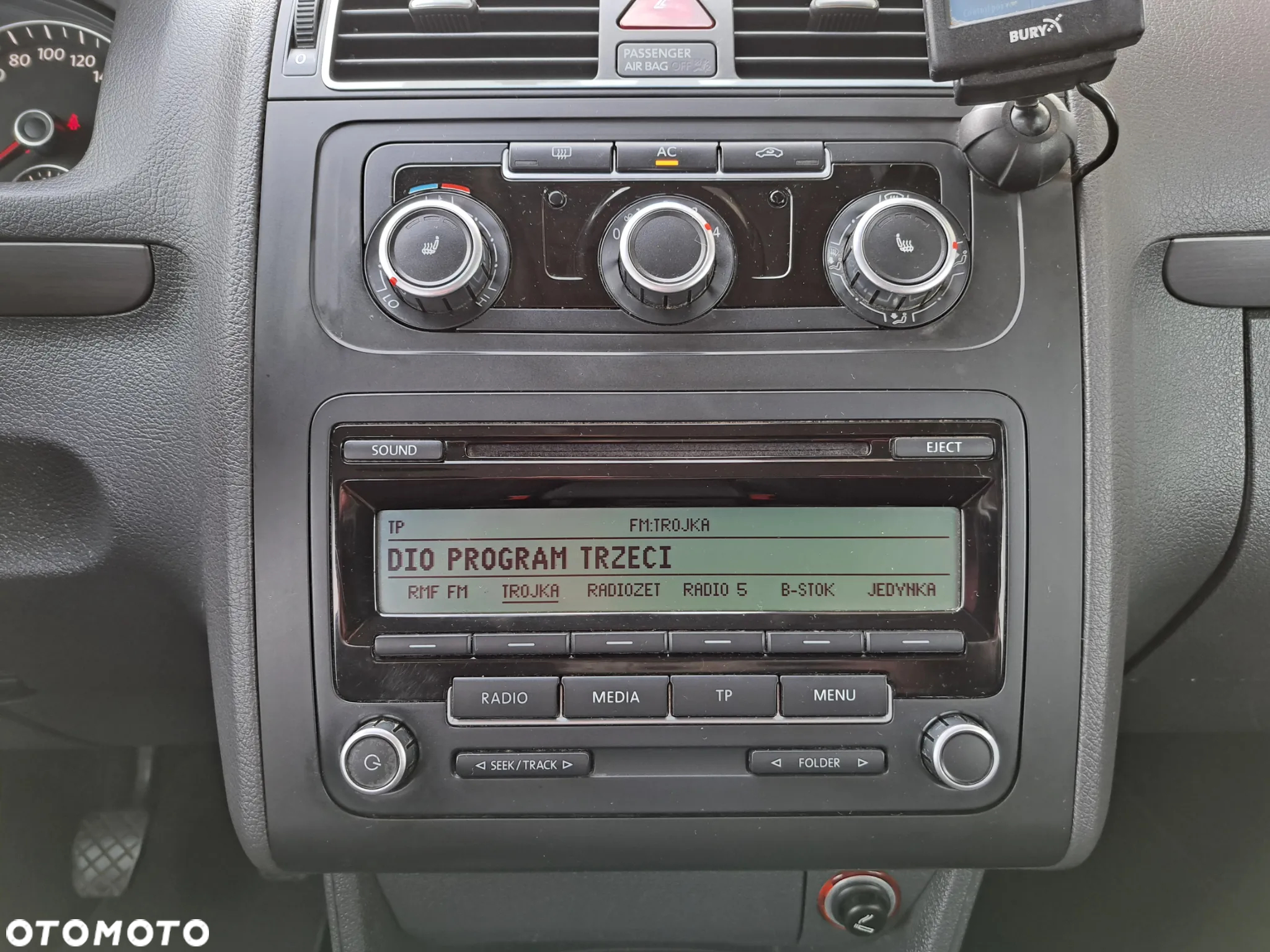 Volkswagen Touran - 21