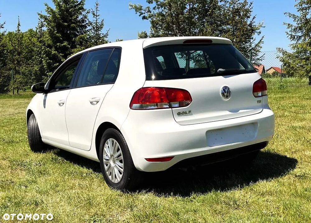 Volkswagen Golf - 2