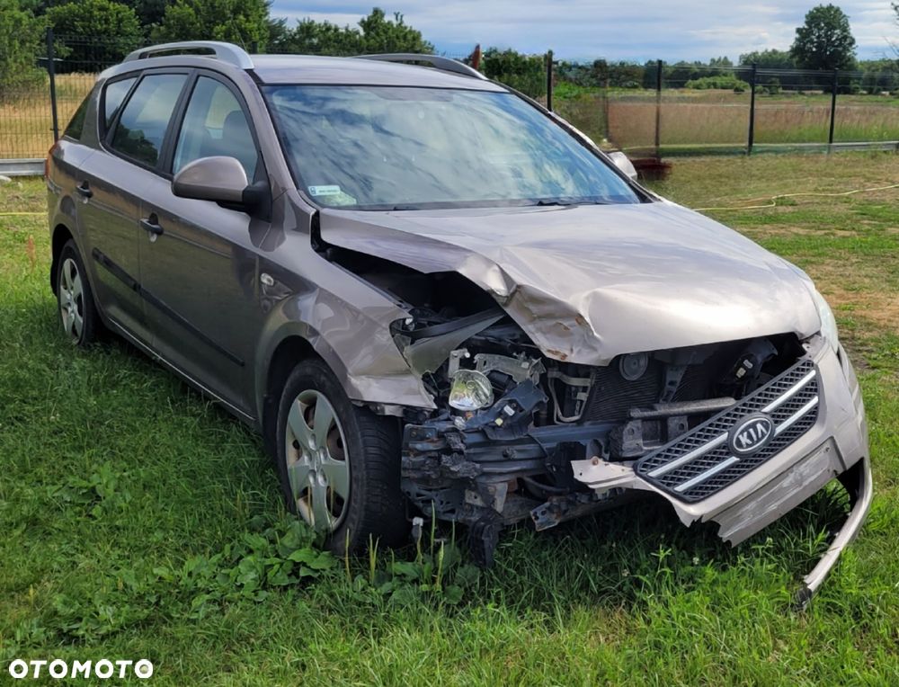 Kia Ceed - 2