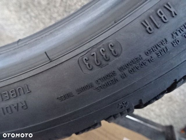 225/40/R19 93W Goodyear Ultra Grip Performance 3 - 8