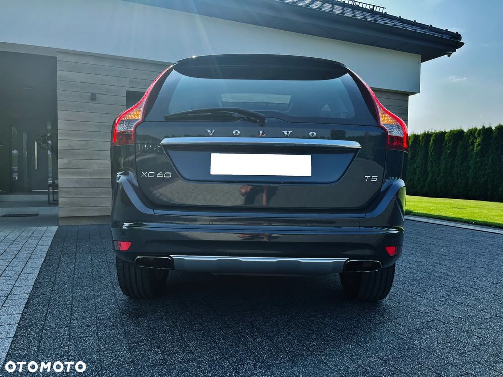 Volvo XC 60 T5 Geartronic Summum - 12