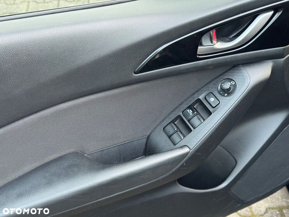 Mazda 3 SKYACTIV-G 120 Sports-Line - 32