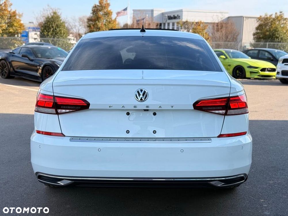 Volkswagen Passat 2.0 TSI Business DSG - 8