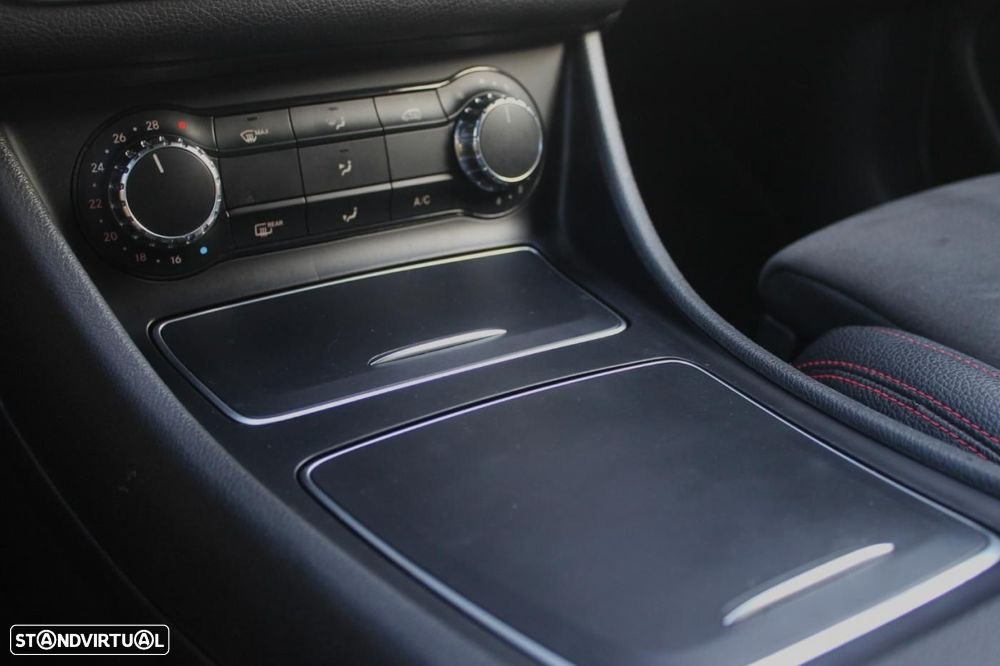 Mercedes-Benz CLA 200 d Shooting Brake AMG Line Aut. - 35