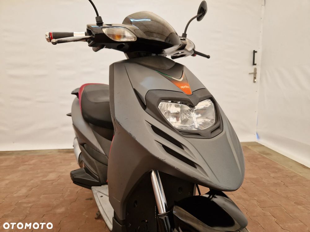 Aprilia SR - 16