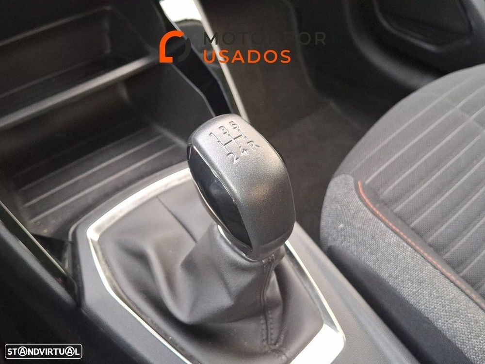 Peugeot 208 1.2 PureTech Active Pack - 17