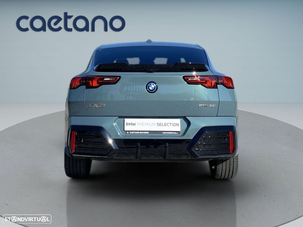 BMW iX2 eDrive20 Pack Desportivo M Pro - 22