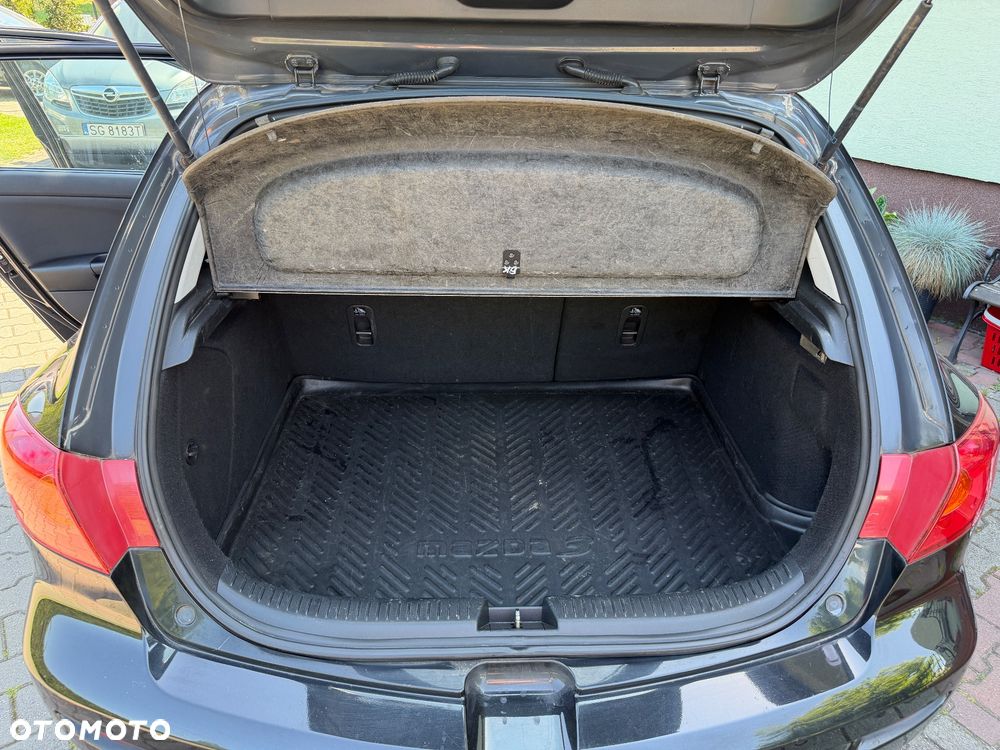 Mazda 3 1.6 Sport Active - 25
