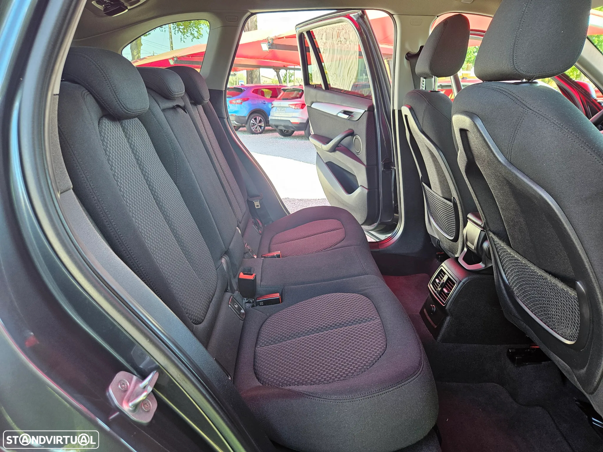BMW X1 18 d sDrive Advantage - 23