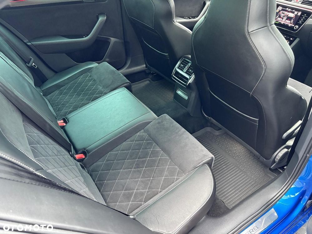 Skoda Superb 1.5 TSI Sportline - 31