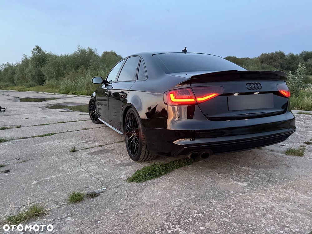 Audi A4 Limousine 2.0 TDI - 11