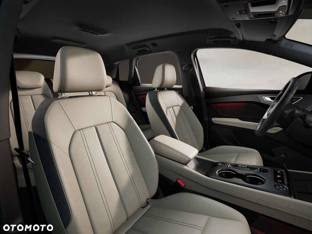 Audi Q4 e-tron - 8