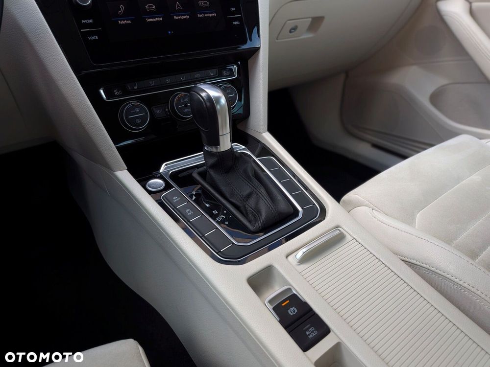 Volkswagen Passat 1.5 TSI EVO Highline DSG - 29