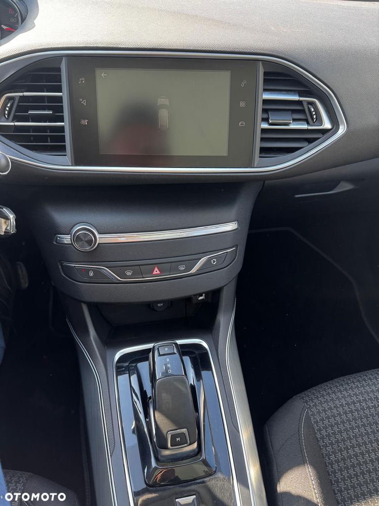 Peugeot 308 BlueHDi 130 EAT8 Stop & Start Active - 18