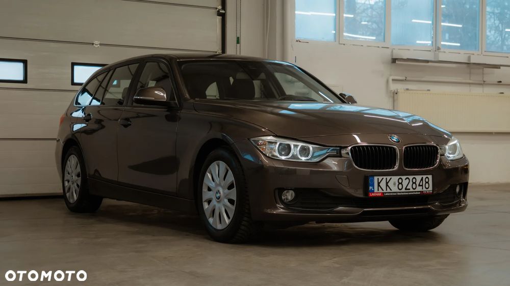 BMW Seria 3 318d - 3