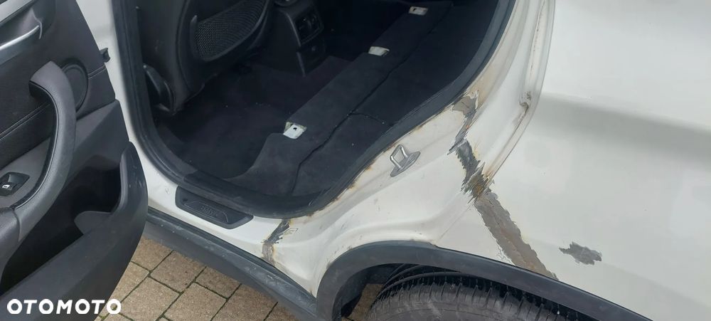 BMW X1 xDrive18d Business Edition - 19