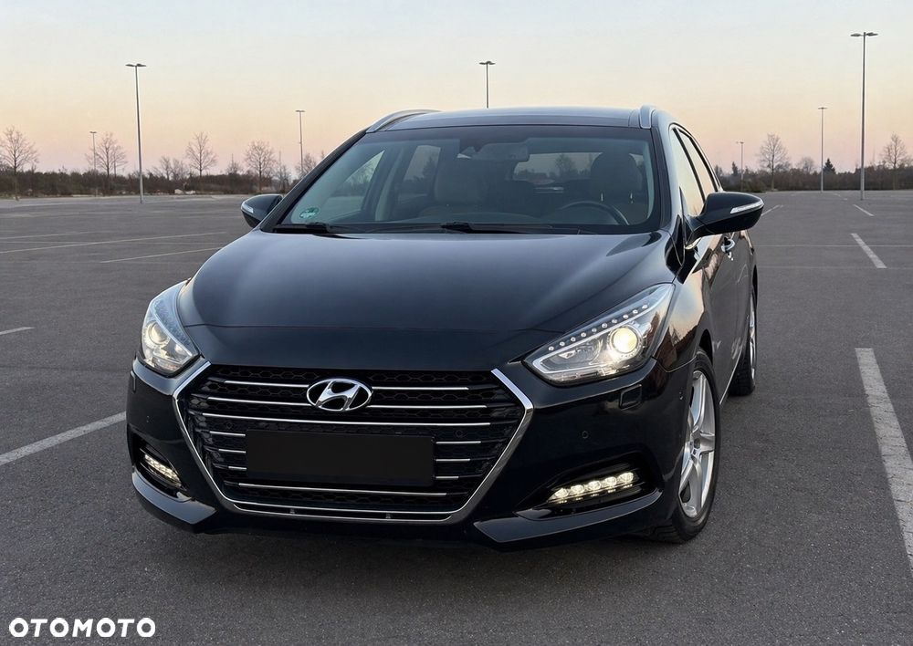 Hyundai i40 Kombi 1.7 CRDi Premium - 1