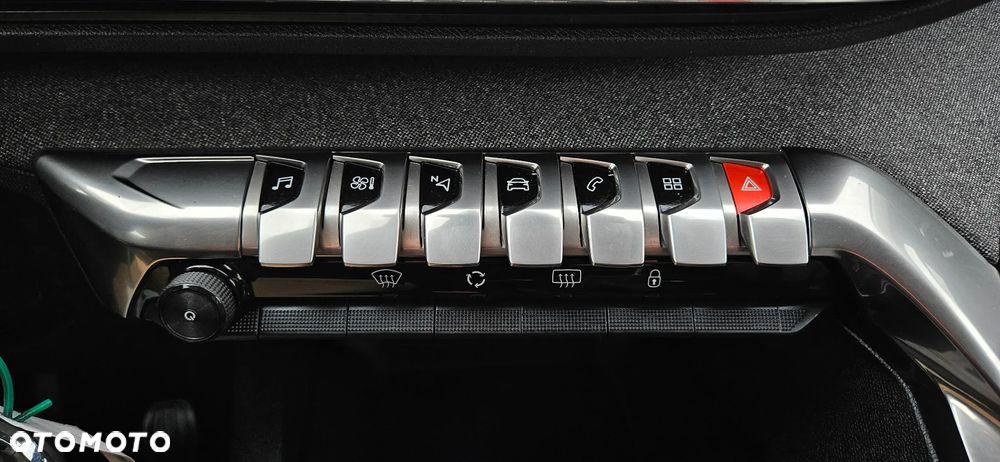 Peugeot 3008 HDi 115 Allure - 14